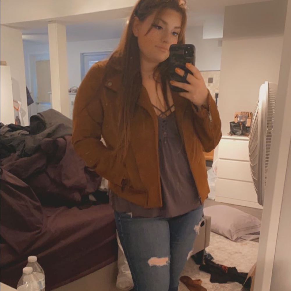 Welcome to my closet // 3 FOR $30 SALE